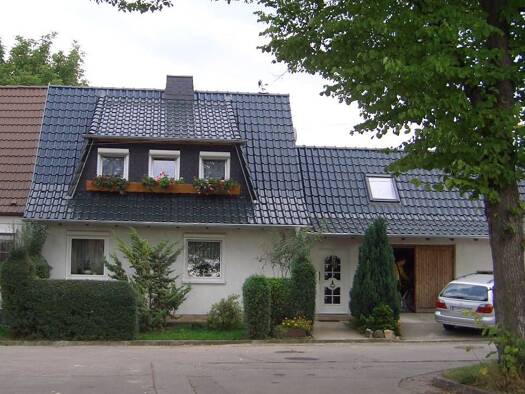 Reihenmittelhaus zum Kauf 179.000 € 4 Zimmer 130 m² 700 m² Grundstück frei ab 01.09.2026 Sömmerda Sömmerda 99610