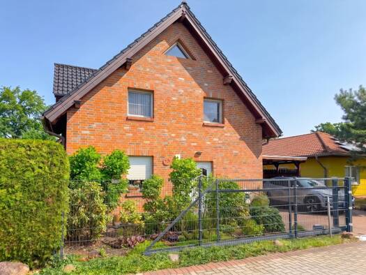 Einfamilienhaus zum Kauf 259.000 € 5 Zimmer 185 m² 819 m² Grundstück Leegebruch 16767