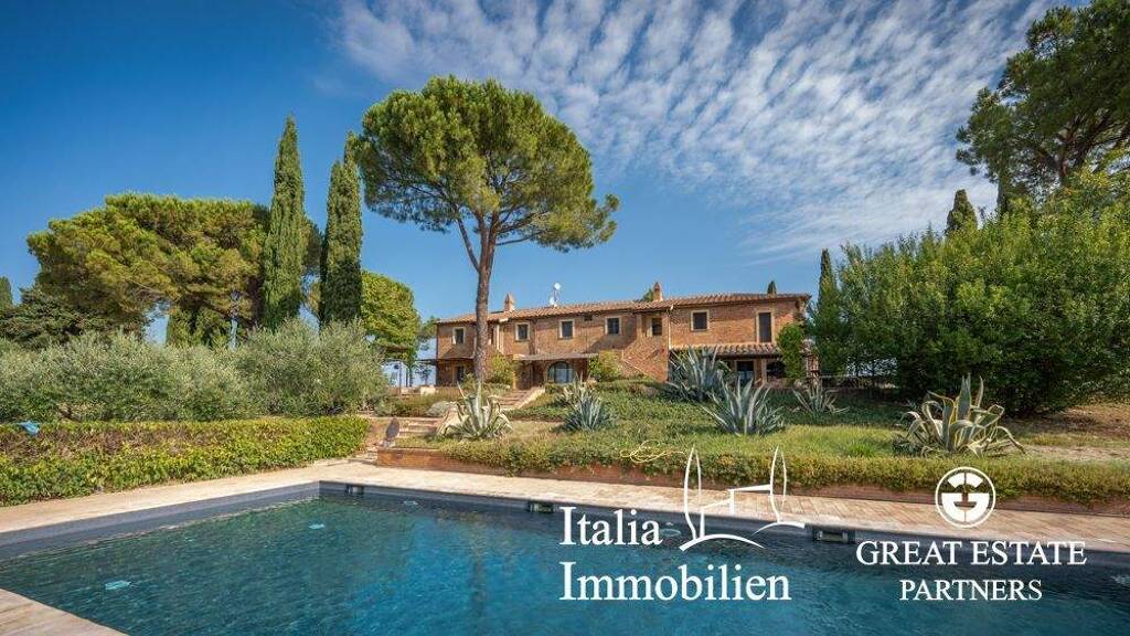 Bauernhaus zum Kauf 1.460.000 € 28 Zimmer 460 m² 36.000 m² Grundstück Castiglione Del Lago 06061