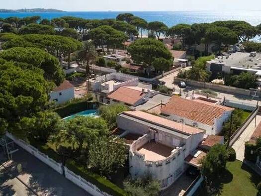 Chalet zum Kauf 1.275.000 € 6 Zimmer 336 m² Diputacio, 98 Cambrils 43850