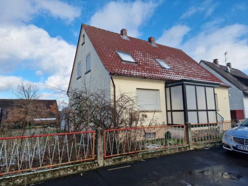 Einfamilienhaus zum Kauf 265.000 € 6 Zimmer 112 m²<br/>Wohnfläche 523 m²<br/>Grundstück Burggrumbach Unterpleichfeld 97294