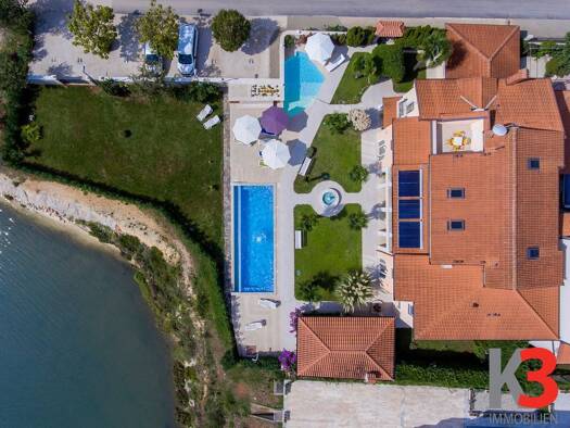 Haus zum Kauf 2.500.000 € 11 Zimmer 586 m² Medulin 52203