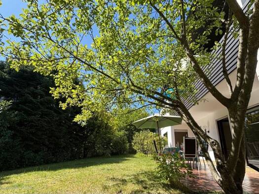 Einfamilienhaus zum Kauf provisionsfrei 695.000 € 8 Zimmer 277 m² 724 m² Grundstück Georgenborn Schlangenbad 65388