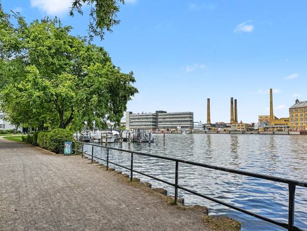 Wohnung zum Kauf 165.000 € 2 Zimmer 57,5 m² 2. Geschoss Niederschöneweide Treptow-Köpenick 12439