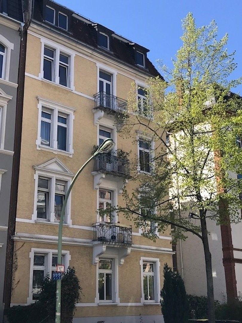 Wohnung zur Miete 2.700 € 4 Zimmer 136 m²<br/>Wohnfläche 3.<br/>Geschoss 01.04.2025<br/>Verfügbarkeit Bockenheim Frankfurt am Main 60486