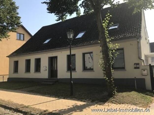 Mehrfamilienhaus zum Kauf 219.900 € 190 m² 1.200 m² Grundstück Dargun Dargun 17159