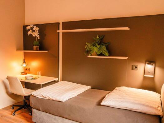 Studio zur Miete 590 € 1 Zimmer 17 m² frei ab sofort Welserstraße 88 Rennweg Nürnberg 90489