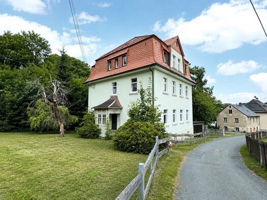 Mehrfamilienhaus zur Versteigerung 39.000 € 205 m² 2.010 m² Grundstück Südstraße 7 Bad Brambach 08648