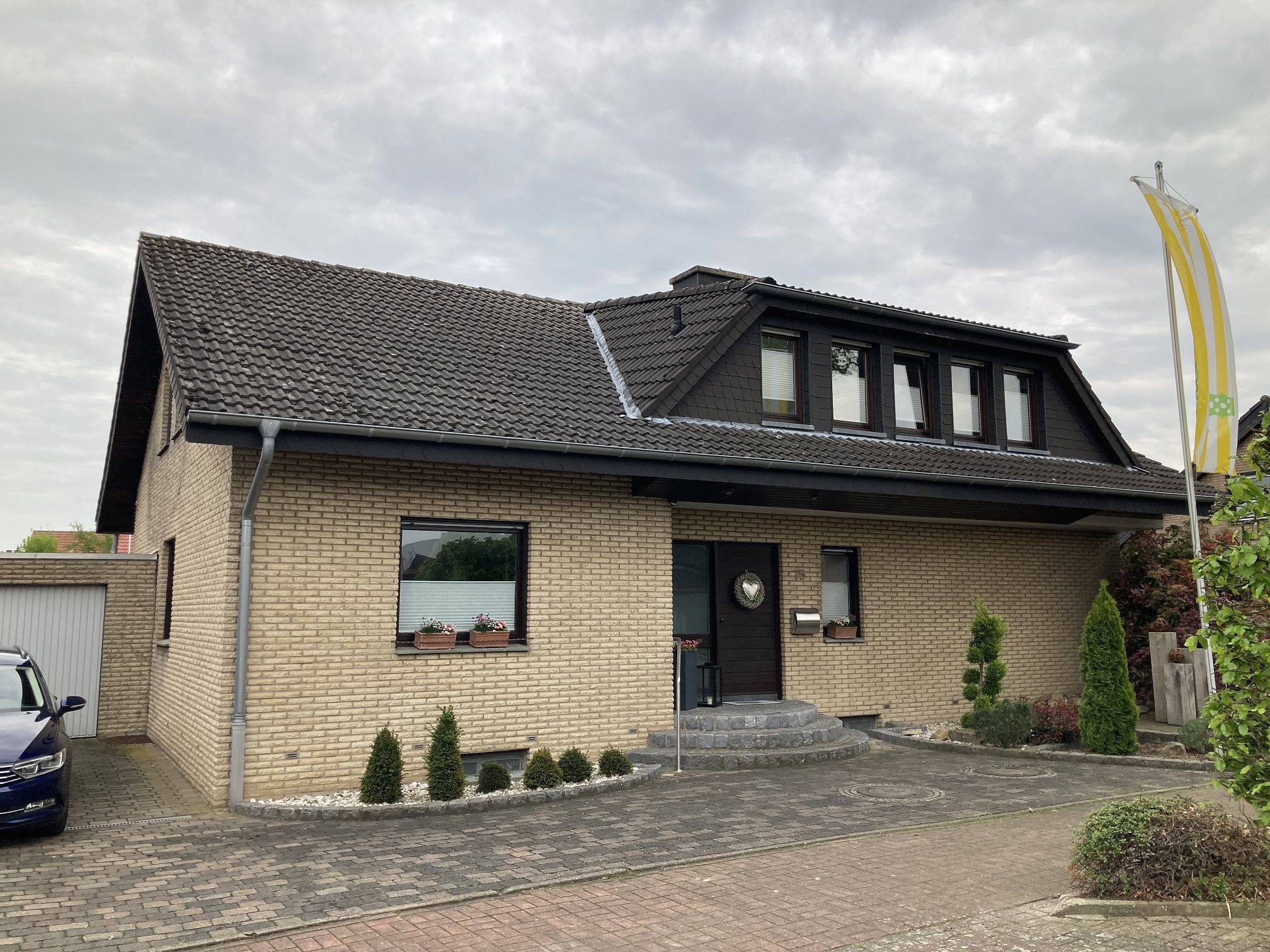 Mehrfamilienhaus zum Kauf 470.000 € 5 Zimmer 170 m²<br/>Wohnfläche 685 m²<br/>Grundstück ab sofort<br/>Verfügbarkeit Freckenhorst Warendorf 48231