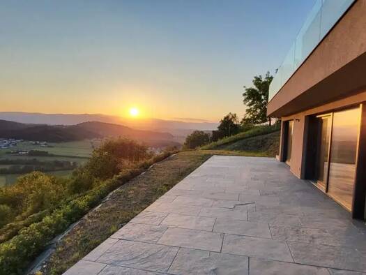 Haus zur Miete - Erstbezug 2.170 € 3 Zimmer 101 m² 1.721 m² Grundstück frei ab sofort Großklein 8452