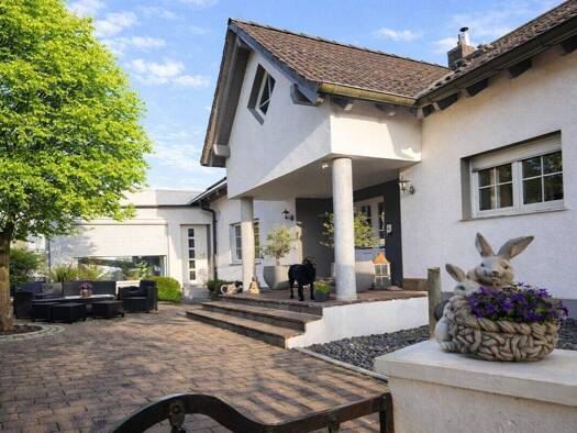 Haus zum Kauf 1.199.000 € 6 Zimmer 175 m² 909 m² Grundstück Siemensstraße 23/1 Großsachsenheim Sachsenheim 74343