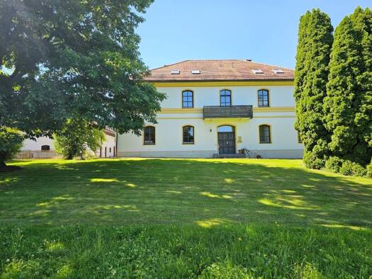 Land-/Forstwirtschaft zum Kauf 859.000 € 4.800 m² Grundstück Uttigkofen Aldersbach 94501