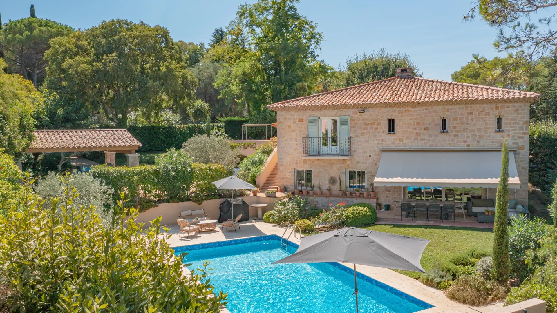 Einfamilienhaus zum Kauf 1.980.000 € 6 Zimmer 300 m²<br/>Wohnfläche 1.746 m²<br/>Grundstück MOUGINS 06250