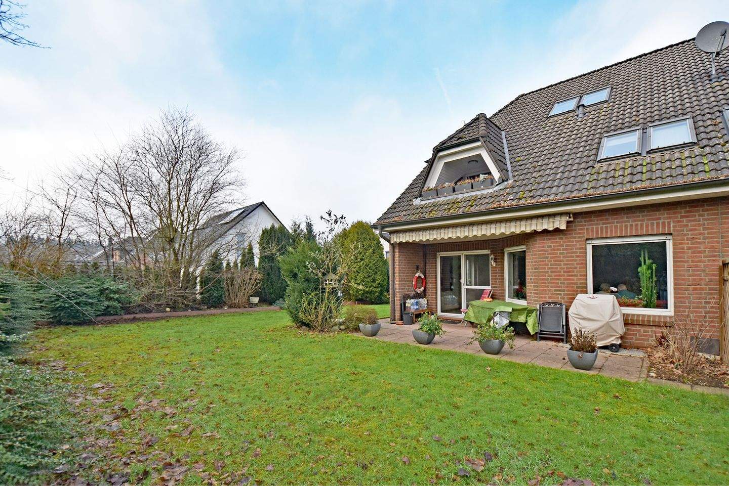 Property thumbnail 2