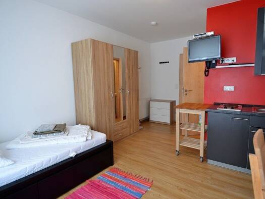 Wohnung zur Miete auf Zeit 660 € 1 Zimmer 20 m² frei ab 03.12.2026 Göggingen Augsburg 86199
