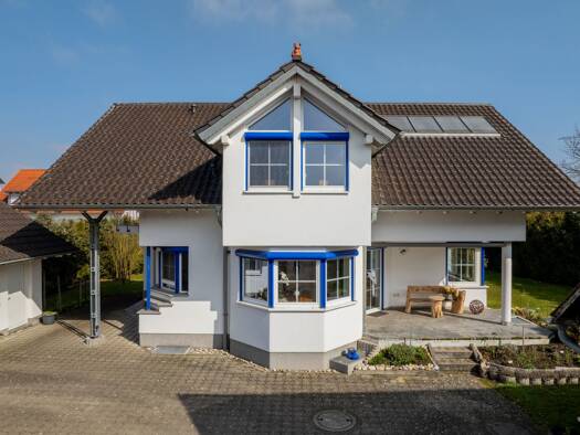 Einfamilienhaus zum Kauf 975.000 € 9 Zimmer 141 m² 1.400 m² Grundstück Burlafingen Neu- Ulm 89233