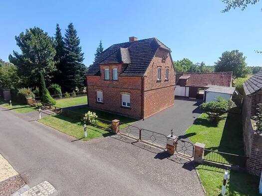 Einfamilienhaus zum Kauf 140.000 € 5 Zimmer 120 m² 1.249 m² Grundstück frei ab sofort Weißkeißel 02957