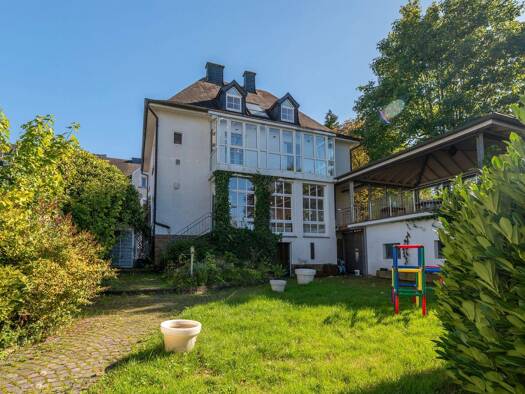 Villa zum Kauf 6 Zimmer 225 m² 901 m² Grundstück Beurig Saarburg 54439