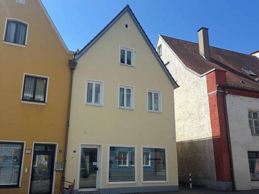 Mehrfamilienhaus zum Kauf 849.000 € 9 Zimmer 259 m² Donauwörth 86609