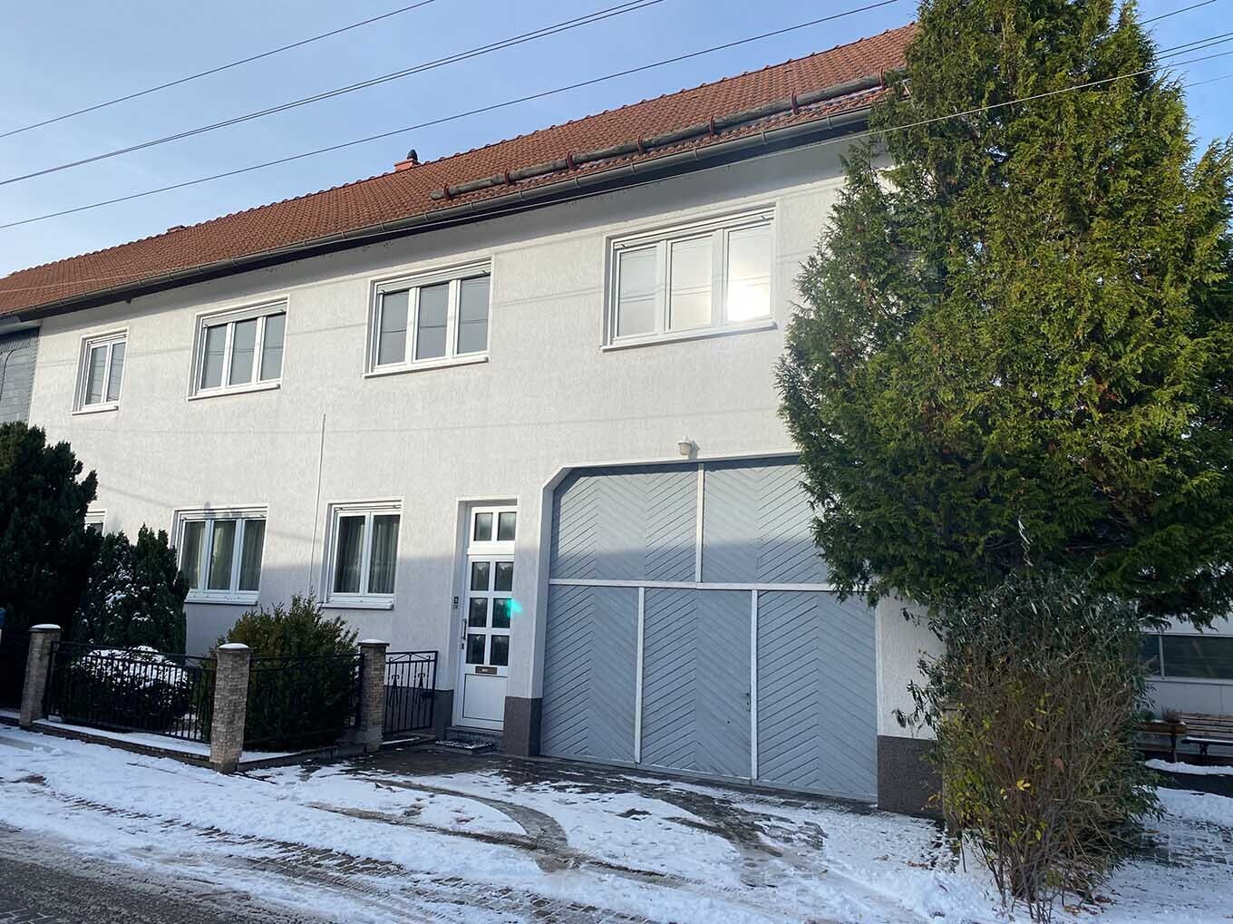 Haus zum Kauf 189.000 € 7 Zimmer 190 m²<br/>Wohnfläche 460 m²<br/>Grundstück Feldstr. 15 Geschwenda 99330