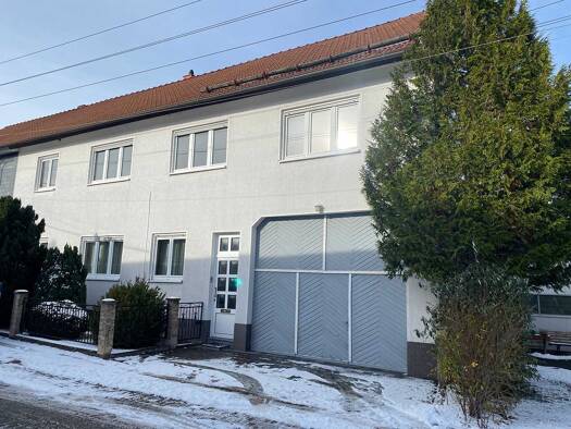 Haus zum Kauf 179.000 € 7 Zimmer 190 m² 460 m² Grundstück Feldstr. 15 Geschwenda 99330