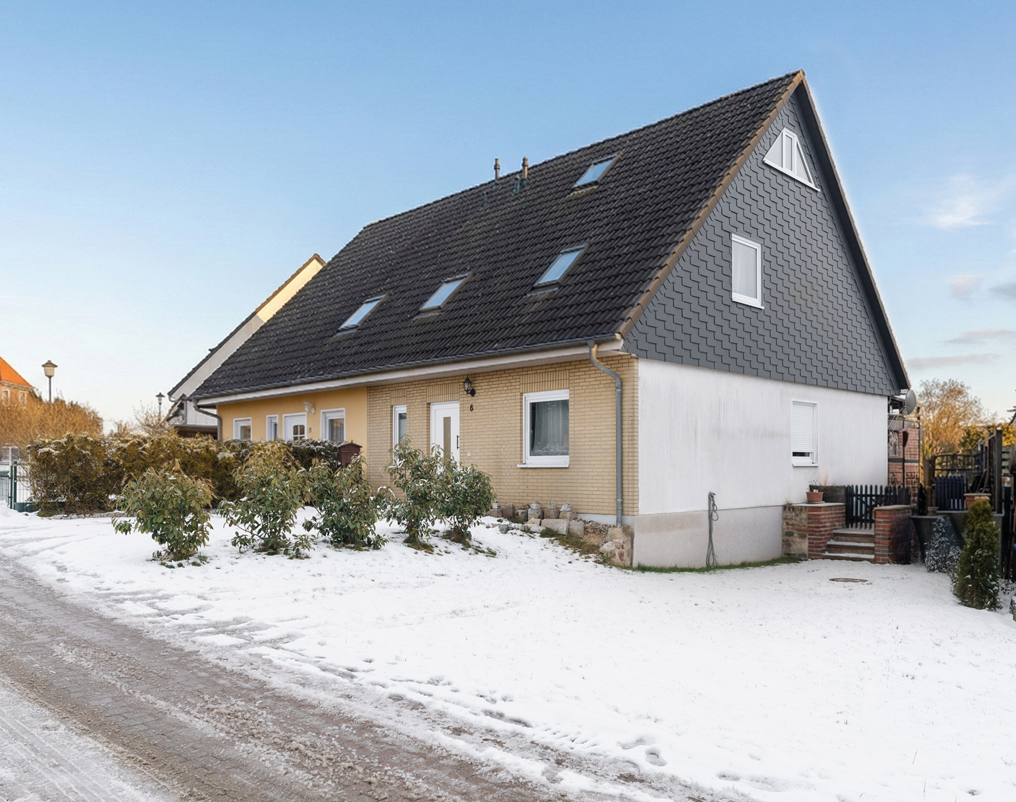 Immobilie in Beetzsee - Zuhause im Grünen - Gemütliche Doppelhaushälfte mit Kamin und Garten - Bild 1