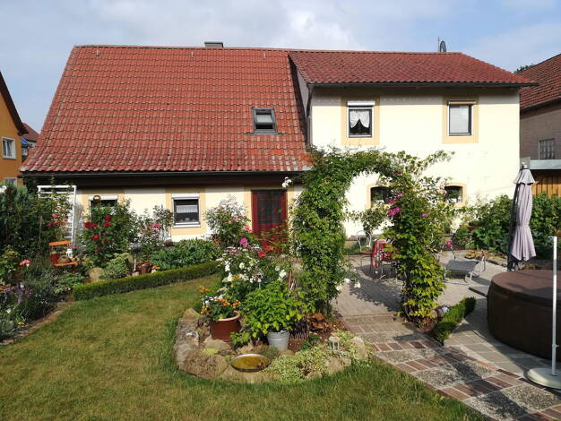 Bauernhaus zum Kauf provisionsfrei 319.000 € 4 Zimmer 110 m² 470 m² Grundstück Gerach Gerach 96161