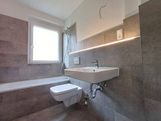 Wohnung zur Miete 675 € 3 Zimmer 66,7 m² frei ab sofort Leibnizstraße 6b Innenstadt Minden 32425