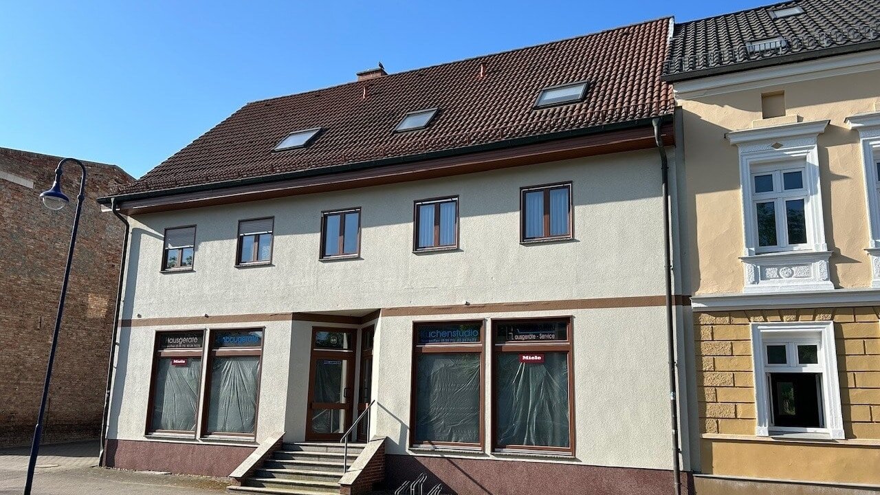 Wohn- und Geschäftshaus zum Kauf als Kapitalanlage geeignet 399.000 € 10 Zimmer 324 m²<br/>Fläche 353 m²<br/>Grundstück Anklam Anklam 17389