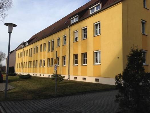 Wohnung zur Miete 281 € 2 Zimmer 51 m² 1. Geschoss Lauta 02991