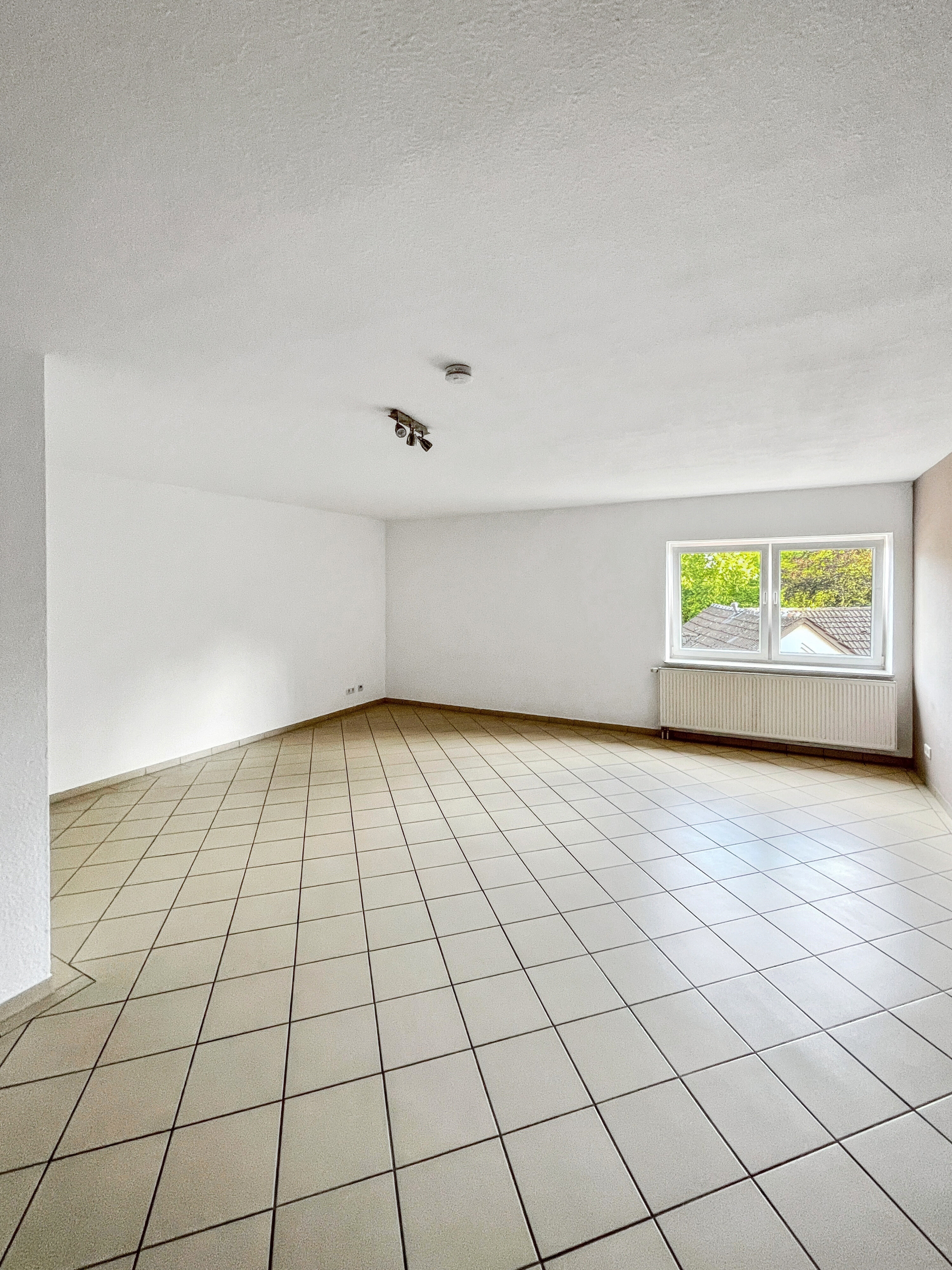 Wohnung zur Miete 440 € 1 Zimmer 63 m²<br/>Wohnfläche 1.<br/>Geschoss 01.03.2025<br/>Verfügbarkeit Schweicheln - Bermbeck Hiddenhausen 32120