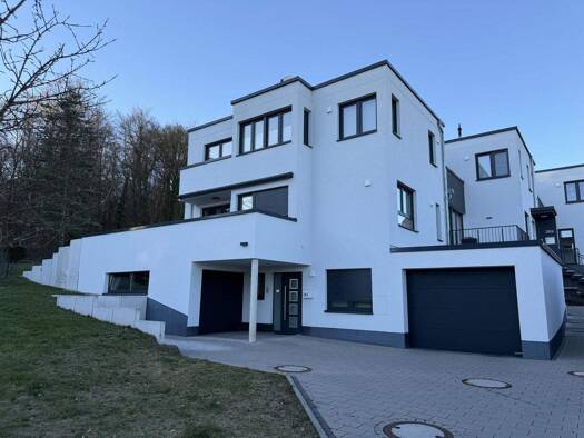 Reihenendhaus zur Miete 2.000 € 4 Zimmer 133 m² 441 m² Grundstück frei ab 01.04.2026 Harleshausen Kassel 34128