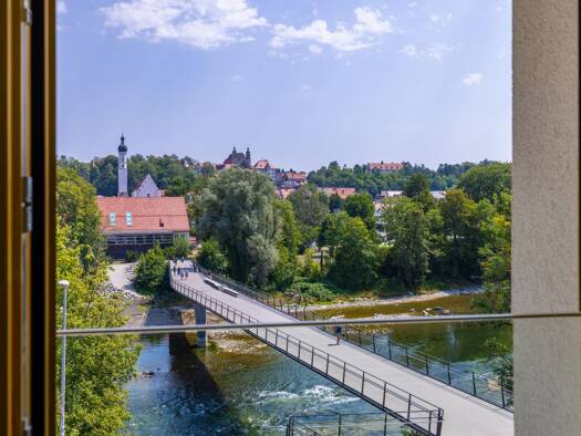 Wohnung zur Miete - Erstbezug 1.380 € 2 Zimmer 74,4 m² Geschoss 2/3 frei ab sofort Von-Kühlmann-Straße 25 Landsberg Landsberg am Lech 86899