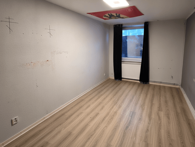 Wohnung zur Miete 615 € 2 Zimmer 60 m² 2. Geschoss frei ab 01.12.2026 Hubertusstraße 156 Stadtmitte Krefeld 47798