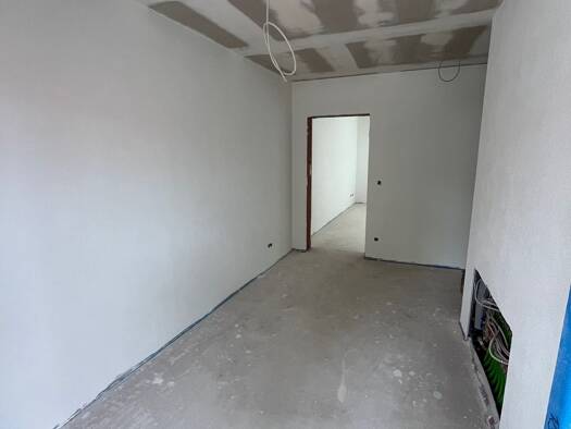 Wohnung zur Miete 1.400 € 2,5 Zimmer 100 m² Geschoss 1/2 frei ab 01.10.2026 Theilheim 97288