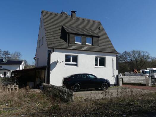 Einfamilienhaus zum Kauf provisionsfrei 110.000 € 4 Zimmer 98,1 m² 381 m² Grundstück Papierfabrik Kaufungen 34260