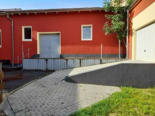 Lagerhalle zur Miete provisionsfrei 5 € 33 m² Lagerfläche Zerbst Zerbst/Anhalt 39261