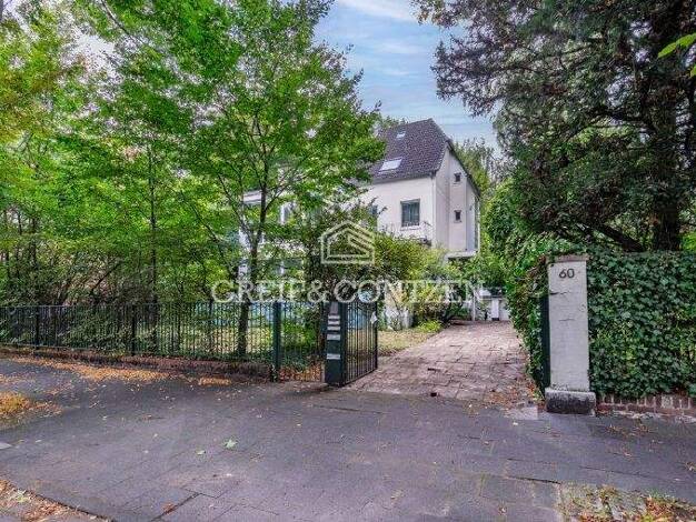 Haus zum Kauf 1.937.000 € 10 Zimmer 303 m² 800 m² Grundstück Marienburg Köln 50968