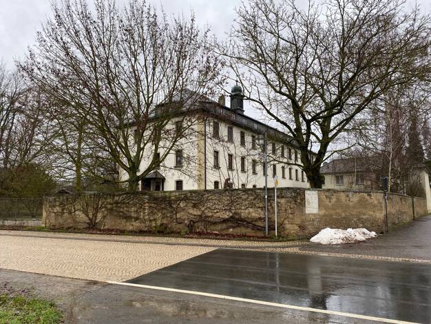 Haus zum Kauf provisionsfrei 1.273 m² 16.987 m² Grundstück frei ab sofort Fährbrück 3 Fährbrück Hausen b. Würzburg 97262