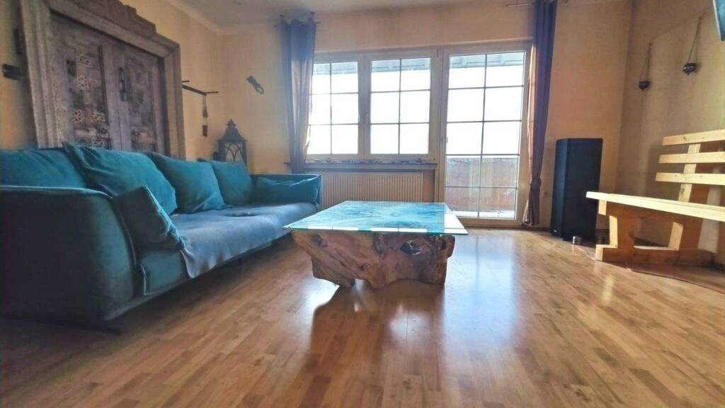 Immobilie in Beckingen - Großzügiges Einfamilienhaus mit 2 Garagen in Reimsbach - Bild 2