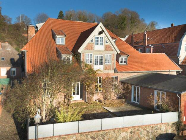 Haus zum Kauf 995.000 € 15 Zimmer 641 m² 516 m² Grundstück Lauenburg/Elbe 21481