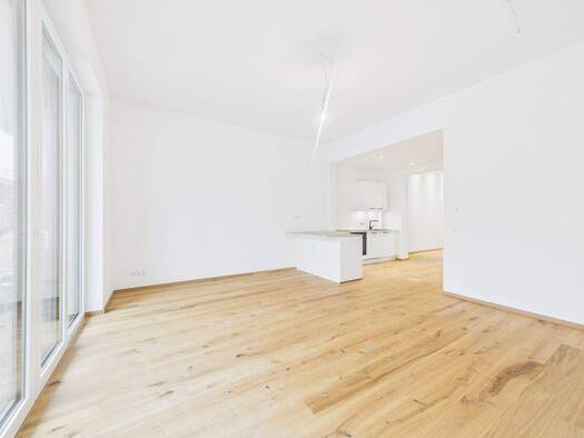 Wohnung zur Miete 745 € 2 Zimmer 65 m² frei ab sofort Stauffenbergstraße 5 Amberg 92224