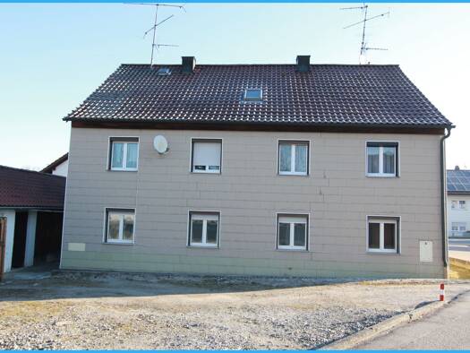 Einfamilienhaus zum Kauf 199.000 € 8 Zimmer 176 m² 541 m² Grundstück Alte Schmiede 2 Engertsham Fürstenzell 94081