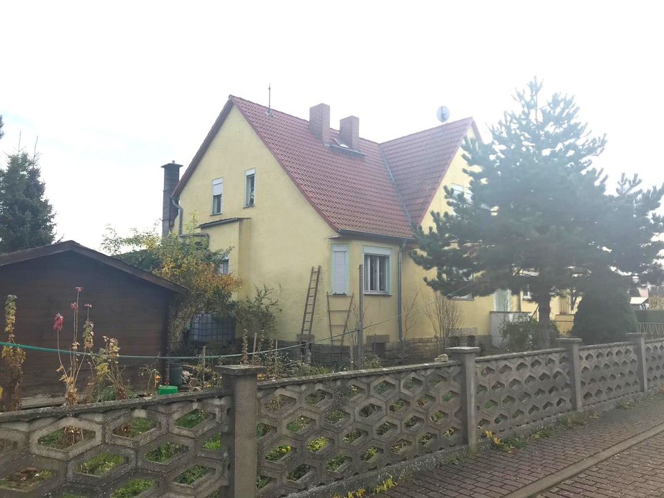 Haus zur Miete 100 € 6 Zimmer 162 m²<br/>Wohnfläche 758 m²<br/>Grundstück Heygendorf 06556