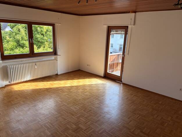 Wohnung zur Miete 900 € 2,5 Zimmer 75 m² Geschoss 2/4 frei ab sofort Ringstraße 12 Mauer 69256