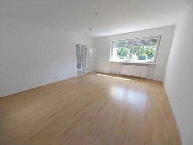 Wohnung zum Kauf 299.900 € 3 Zimmer 83,2 m² 2. Geschoss Großprüfening-Dechbetten-Königswiesen Regensburg 93051