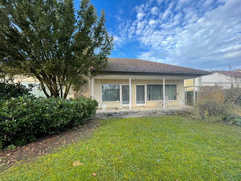 Bungalow zum Kauf 350.000 € 4 Zimmer 155 m² 702 m² Grundstück Plattling Plattling 94447
