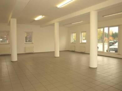 Laden zur Miete provisionsfrei 522 € 116 m² Verkaufsfläche Dresdner Chaussee 90 Schwarze Pumpe Spremberg 03130
