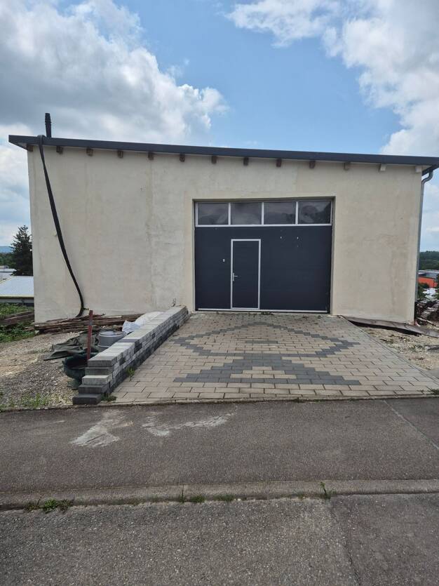 Wohn- und Geschäftshaus zum Kauf 800.000 € 999 m² Grundstück frei ab sofort Dieselstr. 5 Gomaringen Gomaringen 72810