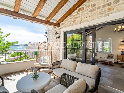 Villa zum Kauf 2.300.000 € 7 Zimmer 350 m² 185 m² Grundstück Betina Betina